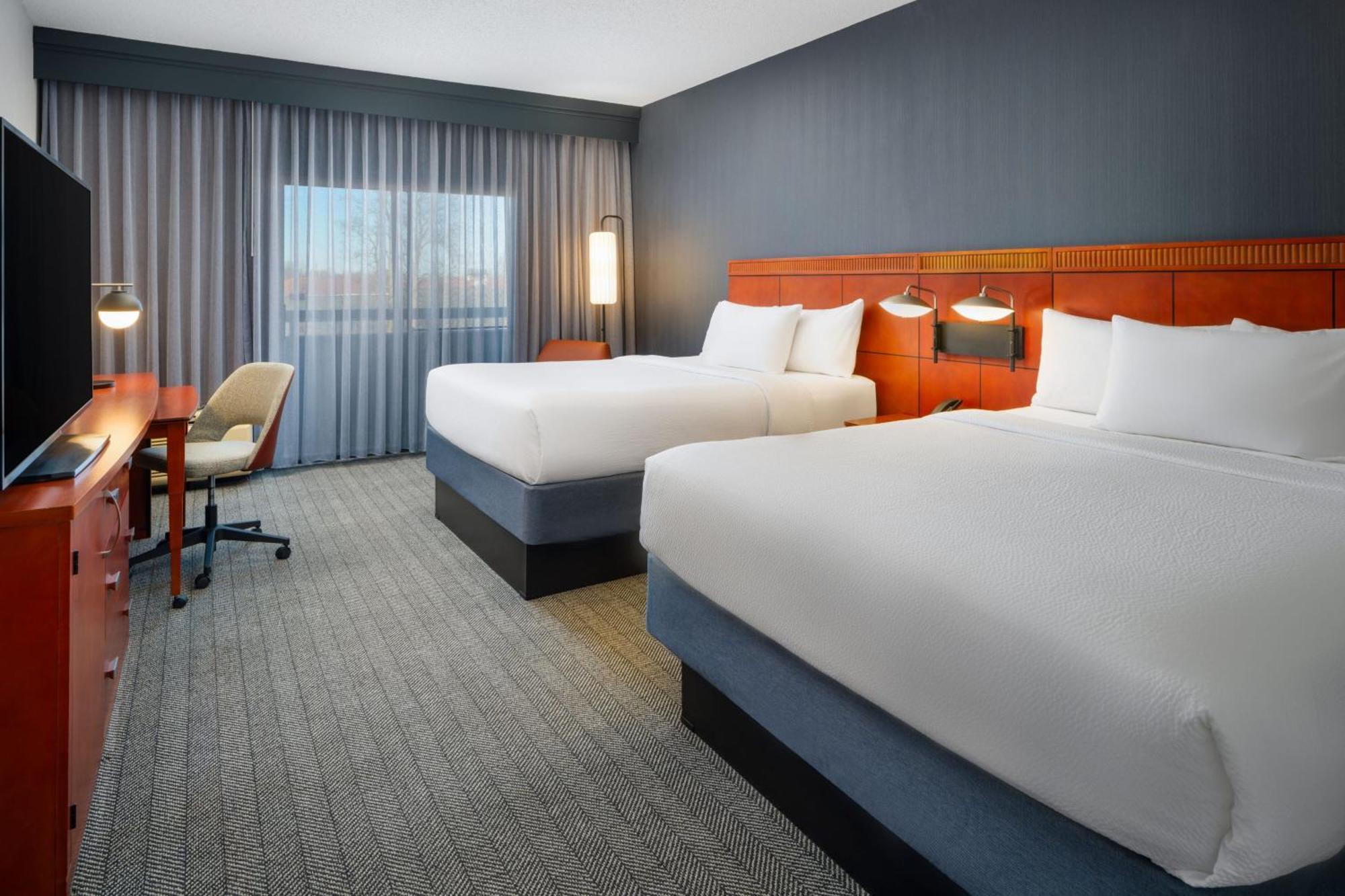 Courtyard Columbus Worthington Hotel Екстериор снимка