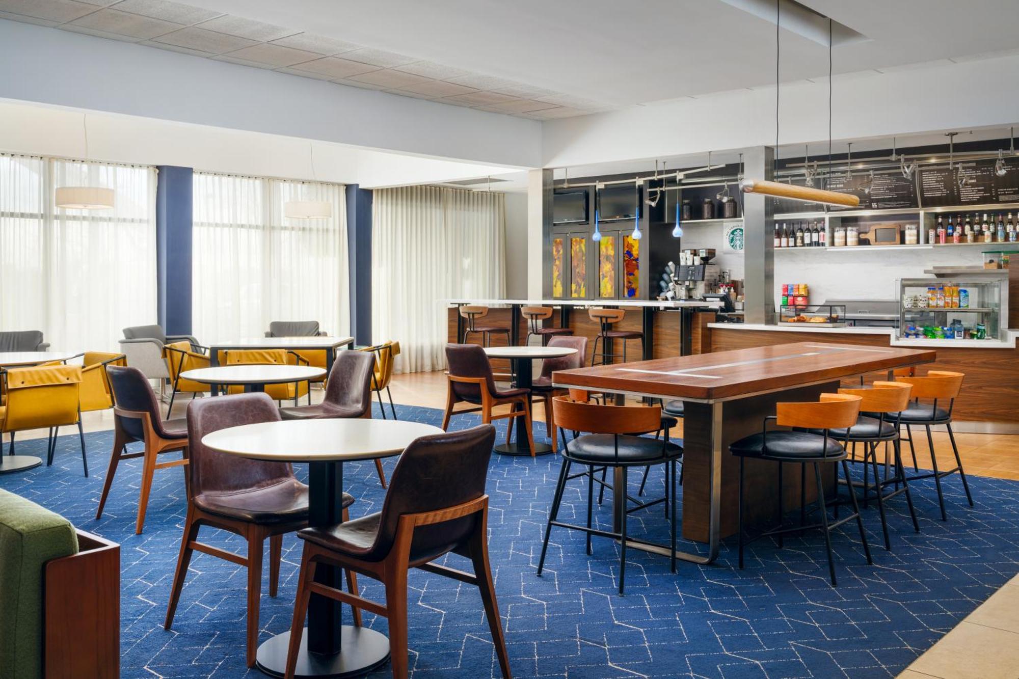 Courtyard Columbus Worthington Hotel Екстериор снимка